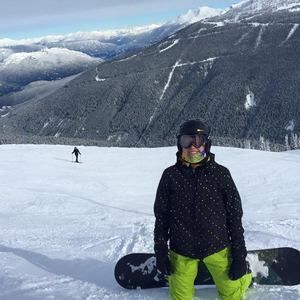 Meet your Posher, Danielle